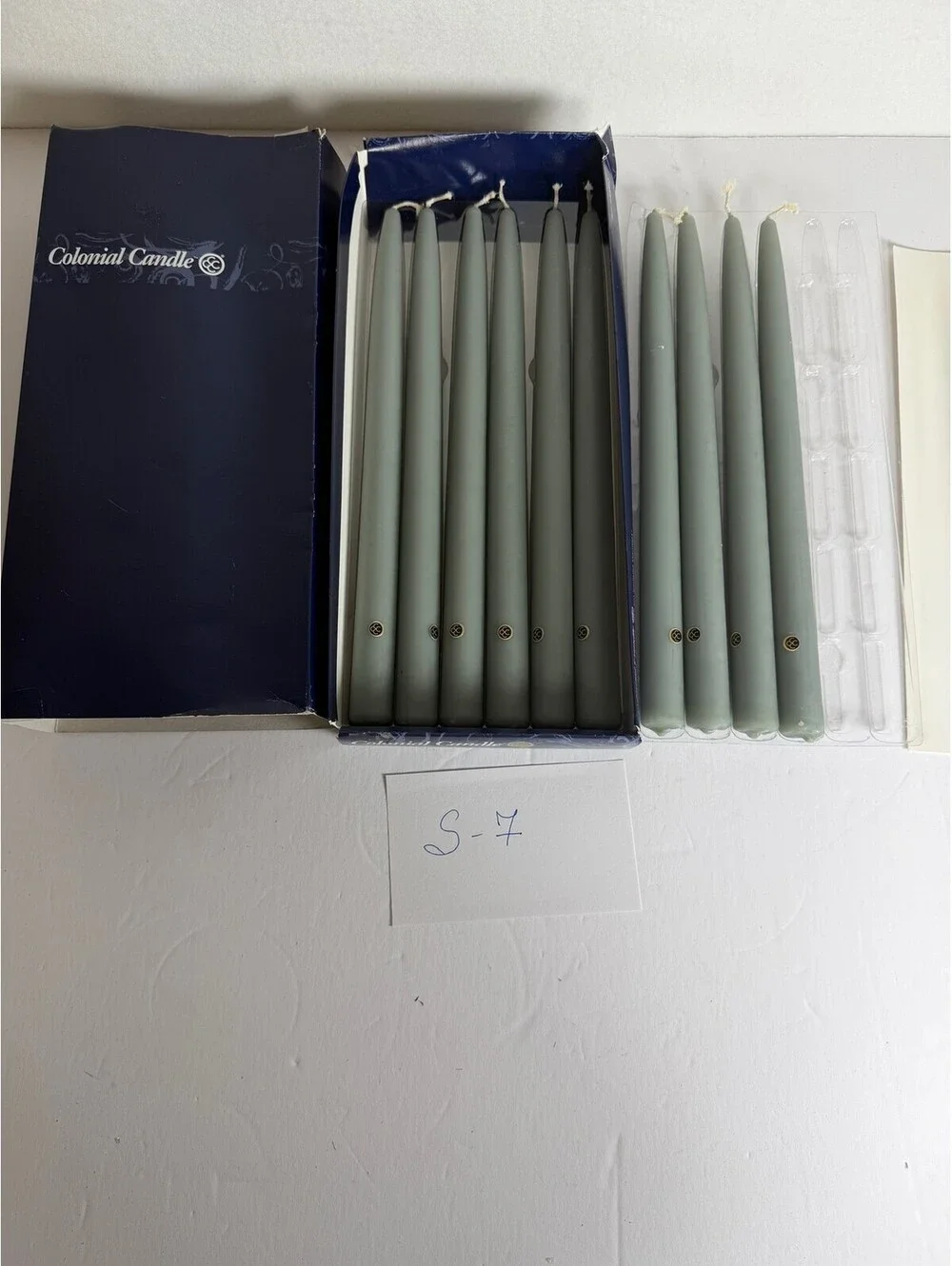 Colonial Candle 12